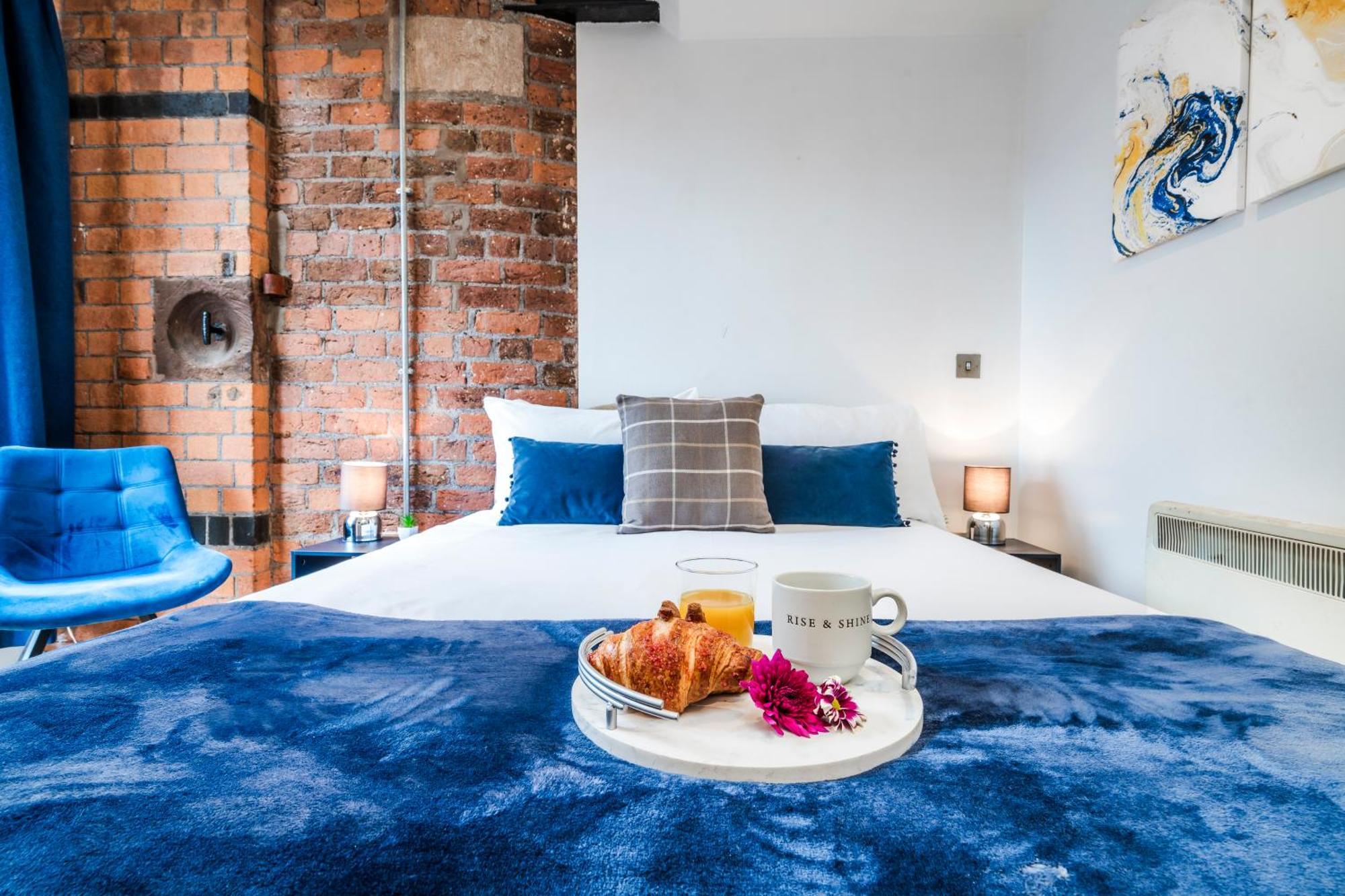 Cavern Quarters, Beautiful Two Bedroom City Centre Apartment By Garudy Serviced Apartments And Short Lets - Perfect For Longer Stays Λίβερπουλ Εξωτερικό φωτογραφία