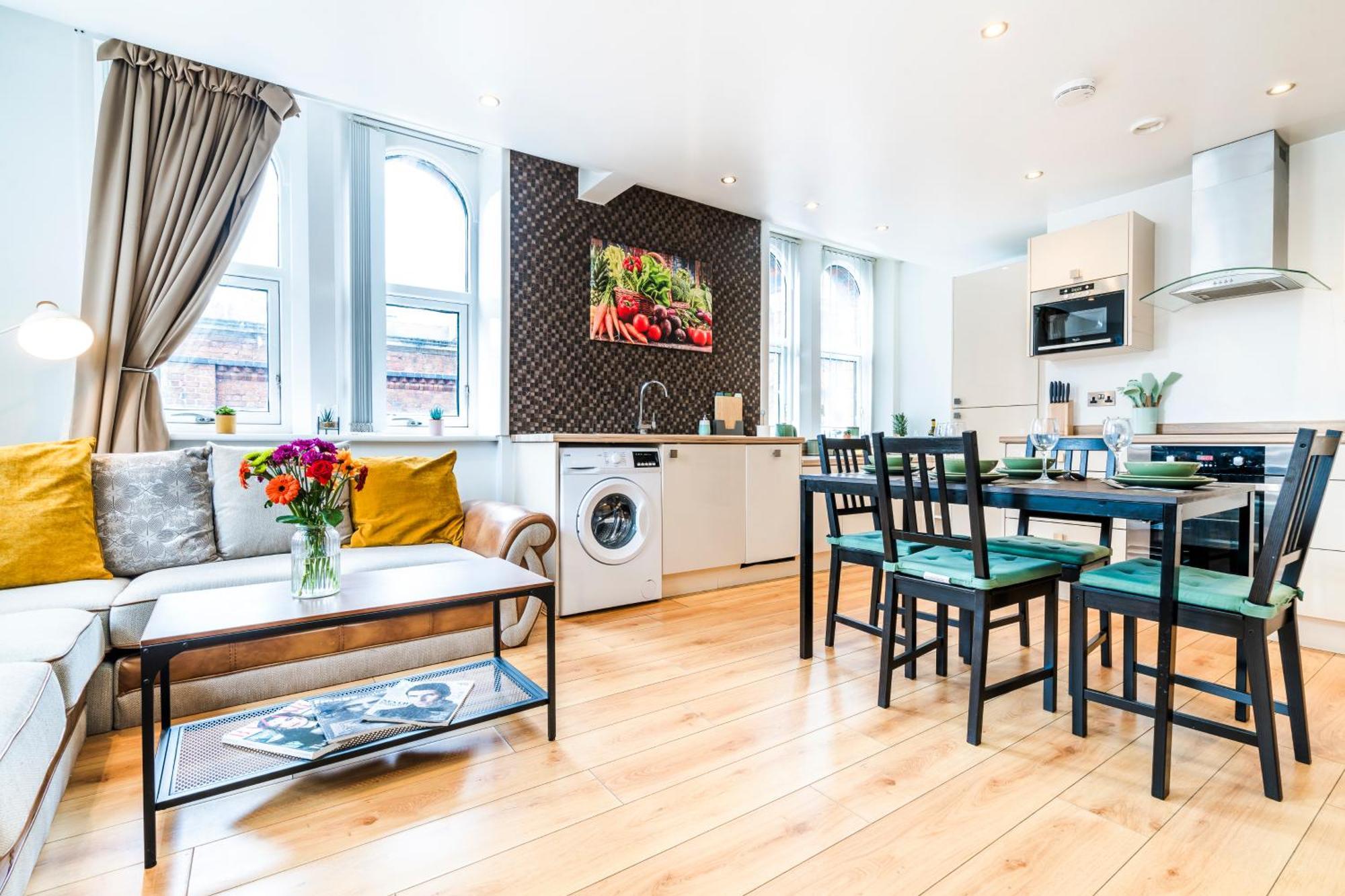 Cavern Quarters, Beautiful Two Bedroom City Centre Apartment By Garudy Serviced Apartments And Short Lets - Perfect For Longer Stays Λίβερπουλ Εξωτερικό φωτογραφία