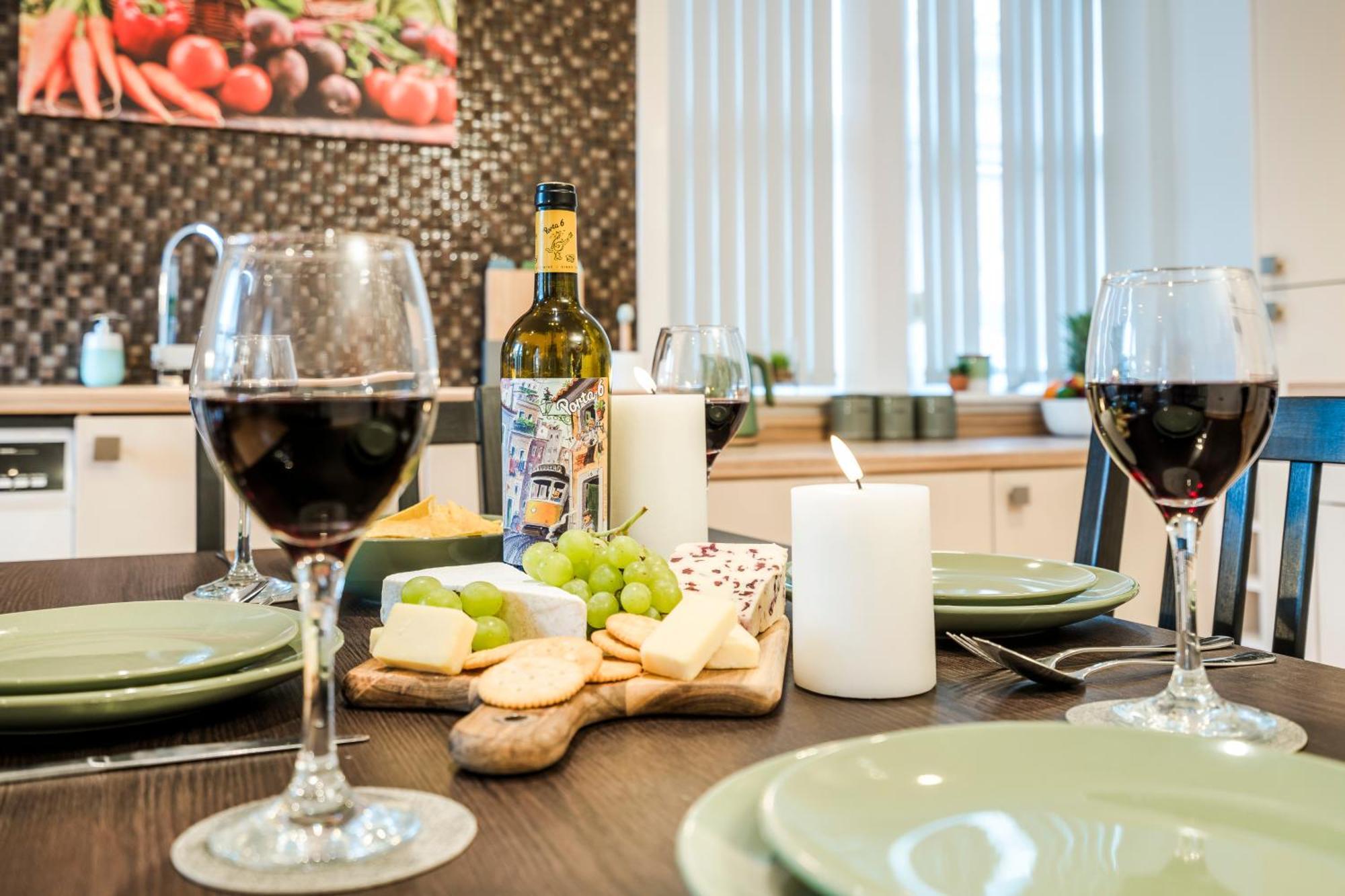 Cavern Quarters, Beautiful Two Bedroom City Centre Apartment By Garudy Serviced Apartments And Short Lets - Perfect For Longer Stays Λίβερπουλ Εξωτερικό φωτογραφία